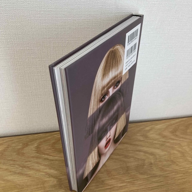 吉田ユニ作品集　YUNI YOSHIDA エンタメ/ホビーの本(アート/エンタメ)の商品写真