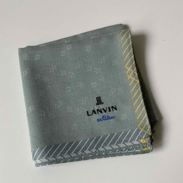 LANVIN en Bleu(ランバンオンブルー)のランバンオンブルー ハンカチーフ くすみグリーン 未使用 大判ハンカチ レディースのファッション小物(ハンカチ)の商品写真