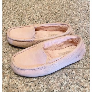 アグ モカシン（ピンク/桃色系）の通販 300点以上 | UGGを買うならラクマ