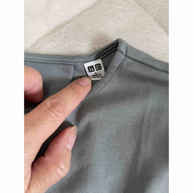 UNIQLO(ユニクロ)のUNIQLO ユニクロ　ロンT ロング　Tシャツ　カットソー　レディース　長袖 レディースのトップス(Tシャツ(長袖/七分))の商品写真