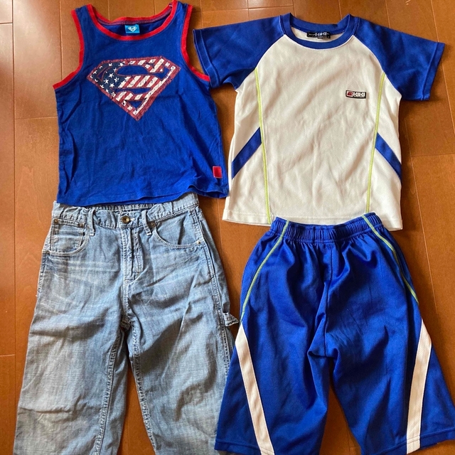 UNIQLO(ユニクロ)のキッズ男の子130.140まとめ売り キッズ/ベビー/マタニティのキッズ服男の子用(90cm~)(Tシャツ/カットソー)の商品写真