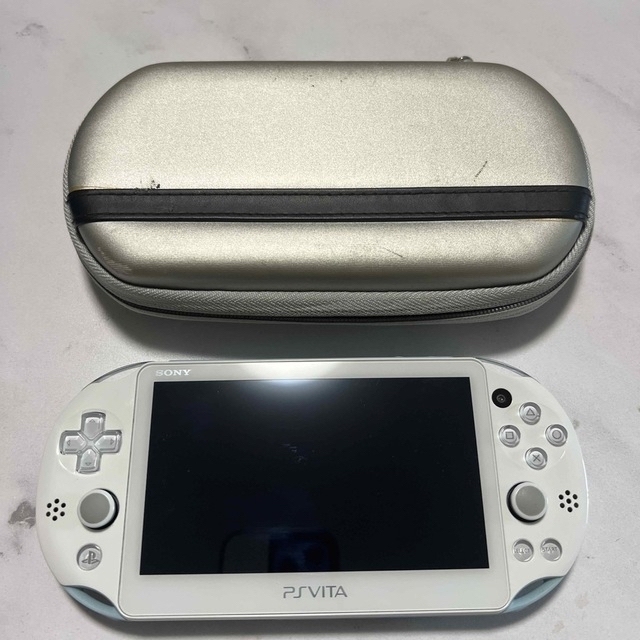 SONY(ソニー)のPlay Station vita  エンタメ/ホビーのゲームソフト/ゲーム機本体(携帯用ゲーム機本体)の商品写真