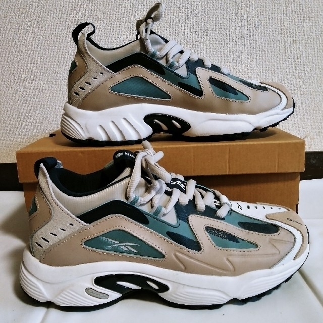 Reebok(リーボック)のReebok リーボック DMX スニーカー 25cm 箱無し カジュアル レディースの靴/シューズ(スニーカー)の商品写真