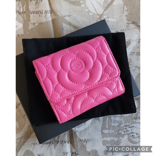 注目の福袋! CHANEL 超超美品 - CHANEL レア コンパクトウォレット 三