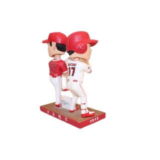 大谷翔平選手　フィギュア　二刀流 BOBBLE HEAD 　希少 MVP