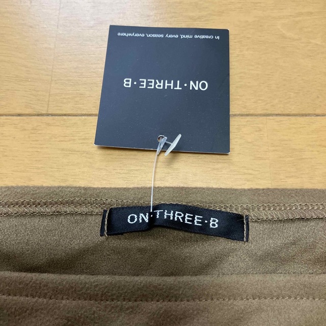 Tシャツ　七分袖　ブラウン　ON-THREE-B  未使用 レディースのトップス(Tシャツ(長袖/七分))の商品写真