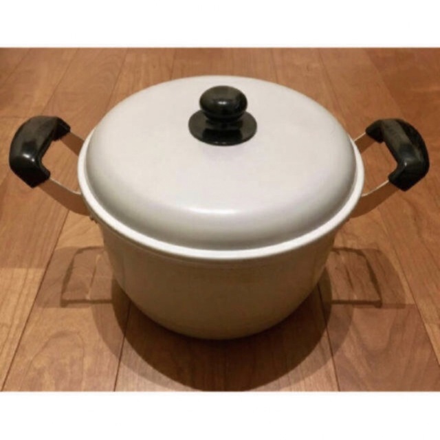 圧力鍋 インテリア/住まい/日用品のキッチン/食器(鍋/フライパン)の商品写真
