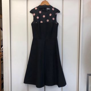 レッドヴァレンティノ(RED VALENTINO)の美品 RED VALENTINO ドット切替ノースリーブワンピース(38)(ひざ丈ワンピース)