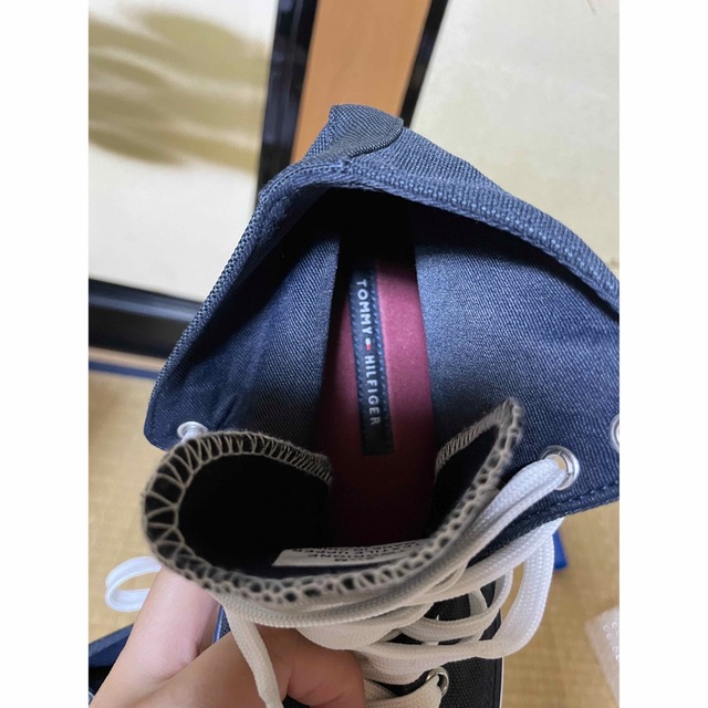 TOMMY HILFIGER(トミーヒルフィガー)のTOMMY HILFIGER レディーススニーカー　値下げ‼️ レディースの靴/シューズ(スニーカー)の商品写真