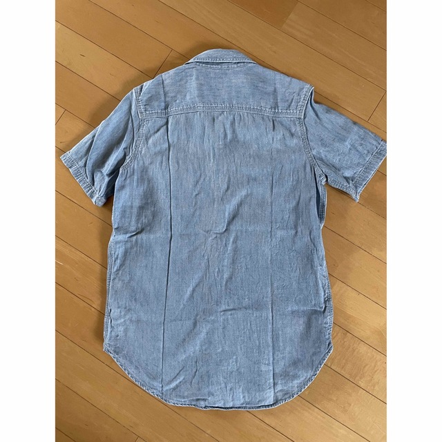 GAP(ギャップ)のGap デニムシャツ　XXS キッズ/ベビー/マタニティのキッズ服男の子用(90cm~)(Tシャツ/カットソー)の商品写真