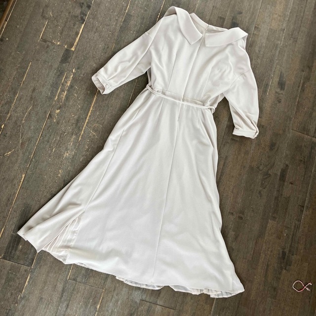 ★良品★AMERI 長袖フロントプリーツロングドレス ベージュ