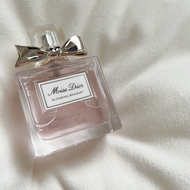 Dior(ディオール)のミスディオール　ブルーミングブーケ　オードトワレ コスメ/美容の香水(香水(女性用))の商品写真
