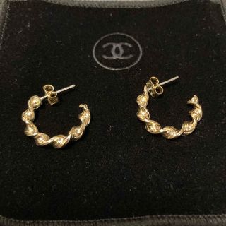 ピアス(ピアス)