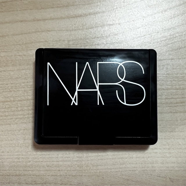 NARS(ナーズ)のNARS ナーズ　ブラッシュ　チーク　ミニ　オーガズム 4013n コスメ/美容のベースメイク/化粧品(チーク)の商品写真