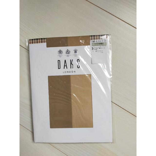 DAKS(ダックス)のレディース　DAKS　ストッキング　Ｍ〜Lサイズ　3足セット レディースのレッグウェア(タイツ/ストッキング)の商品写真