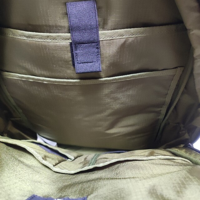 ヴァンズ 　Full-Fledged Square Daypack