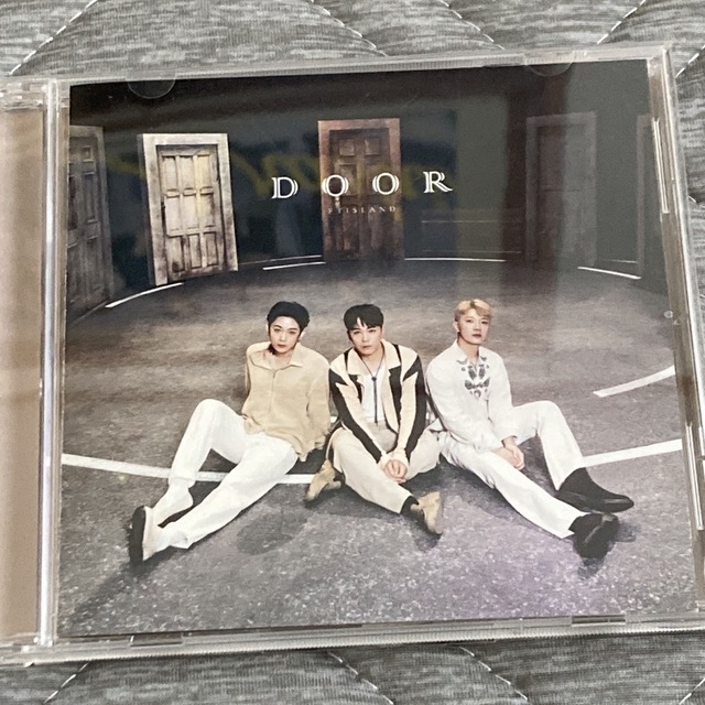 FTISLAND(エフティーアイランド)のFTISLAND DOOR エンタメ/ホビーのCD(K-POP/アジア)の商品写真