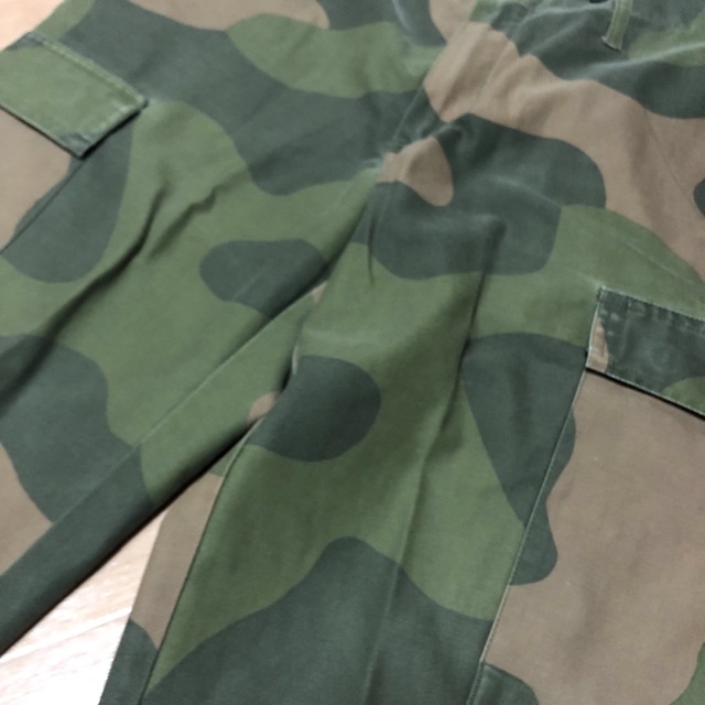 MILITARY - 00s ノルウェー軍 M98 迷彩 カモフラ カーゴパンツ MILITARY - 00s ノルウェー軍 M98 迷彩 カモフラ カーゴパンツ