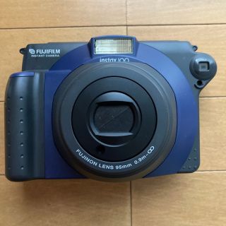 フジフイルム(富士フイルム)のFUJI FILM INSTAX100 フィルム付き(フィルムカメラ)