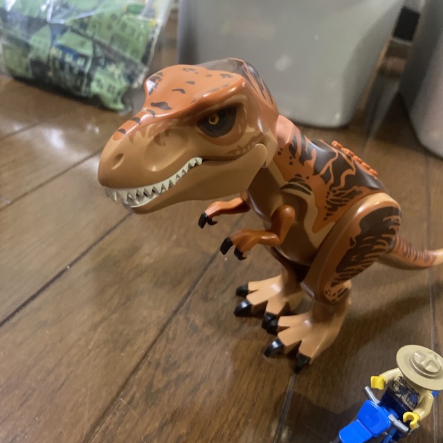 LEGO T-REX 恐竜　レゴ　ジュラシック キッズ/ベビー/マタニティのおもちゃ(積み木/ブロック)の商品写真