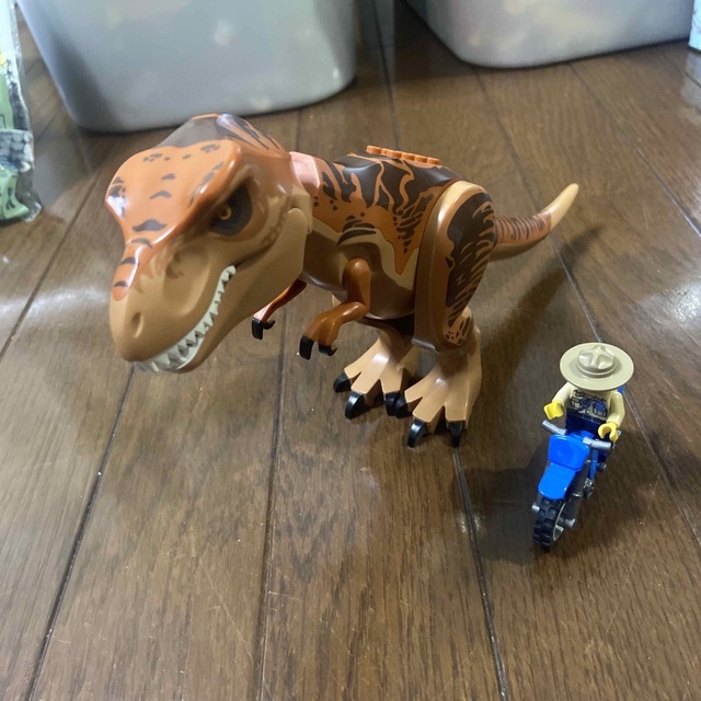 LEGO T-REX 恐竜　レゴ　ジュラシック キッズ/ベビー/マタニティのおもちゃ(積み木/ブロック)の商品写真