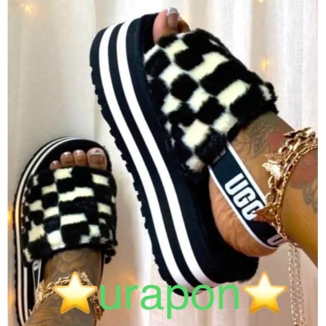 UGG(アグ)の激レア・希少サイズ✨新品✨26✨UGG✨Disco Checks Slide メンズの靴/シューズ(サンダル)の商品写真