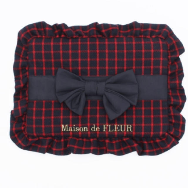Maison de FLEUR(メゾンドフルール)のメゾンドフルール フラットポーチ レディースのバッグ(クラッチバッグ)の商品写真