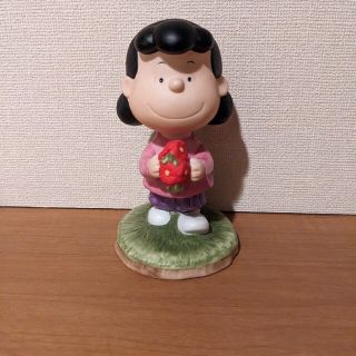 ピーナッツ(PEANUTS)のスヌーピー ルーシー 置き物 陶器 SNOOPY(置物)