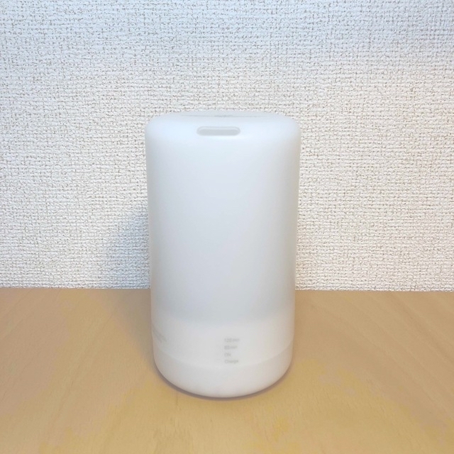 MUJI (無印良品)(ムジルシリョウヒン)の無印良品　コードレスアロマディフューザー　エッセンシャルオイル付き コスメ/美容のリラクゼーション(アロマディフューザー)の商品写真