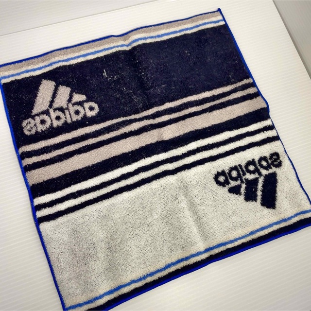 adidas(アディダス)の【新品】アディダス ハンカチ ハンドタオル 2枚 レディースのファッション小物(ハンカチ)の商品写真