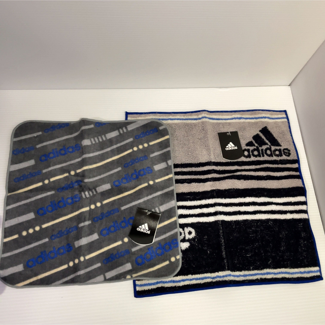 adidas(アディダス)の【新品】アディダス ハンカチ ハンドタオル 2枚 レディースのファッション小物(ハンカチ)の商品写真