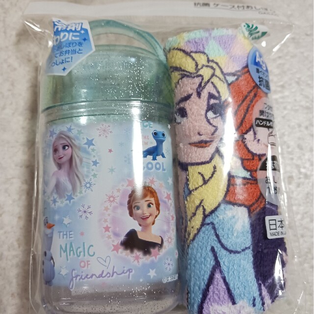 アナと雪の女王(アナトユキノジョオウ)の【新品】アナ雪 抗菌ケース付きおしぼり インテリア/住まい/日用品のキッチン/食器(弁当用品)の商品写真