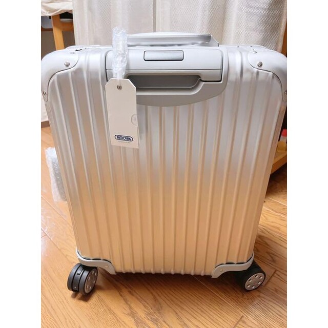 爆買い格安】 RIMOWA リモワ RIMOWA 32L スーツケースの通販 by tora｜リモワならラクマ