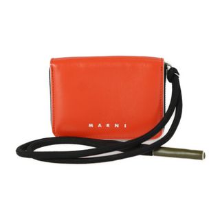 マルニ(Marni)のMARNI マルニ   コインケース PFMI0038U0 P2644 Z2N68 レザー   オレンジ系 オリーブ系  ラウンドファスナー ストラップ付き 小銭入れ 【本物保証】(コインケース)