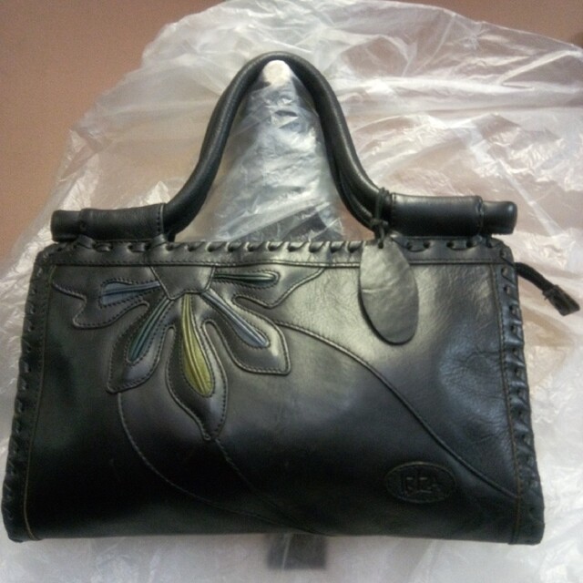 IBIZA(イビザ)のIBIZAイビザレザー手提げバック黒 レディースのバッグ(トートバッグ)の商品写真