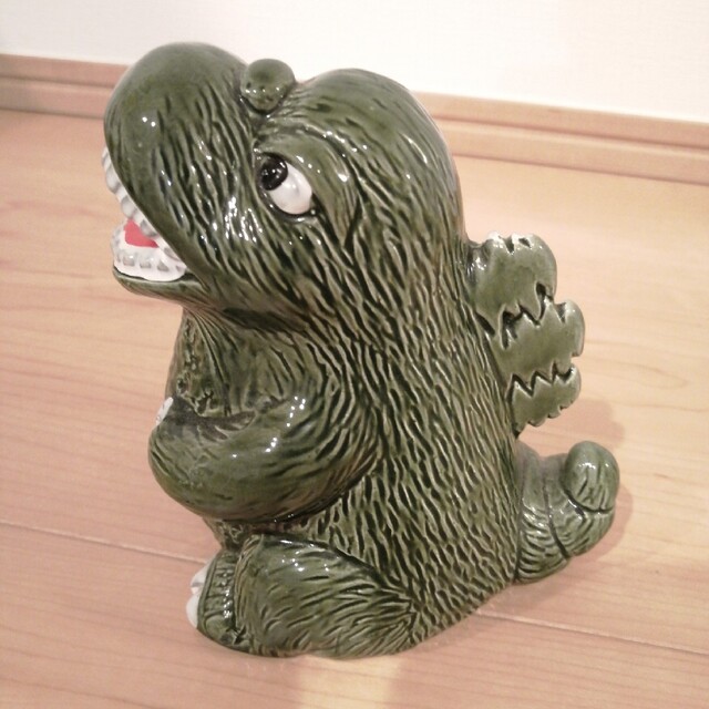 高い信頼 厚い信頼 陶器製貯金箱の通販 ゴジラ by shop|ラクマ のぶ's その他