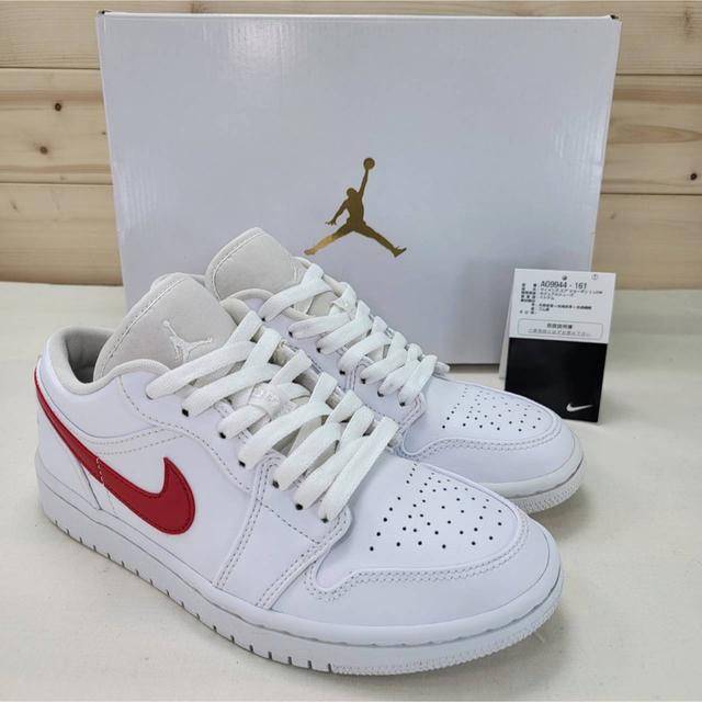 NIKE AIR JORDAN 1 LOW 赤白