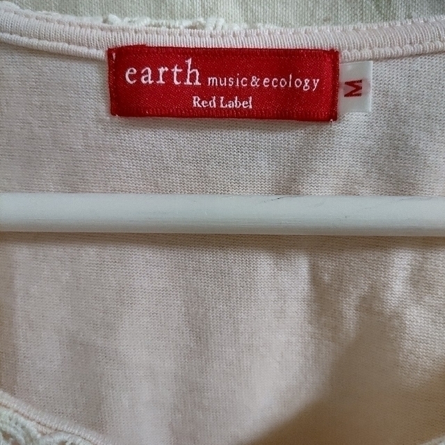 earth music & ecology(アースミュージックアンドエコロジー)のアースミュージックアンドエコロジー 半袖 レース tシャツ ピンク トップス レディースのトップス(カットソー(半袖/袖なし))の商品写真