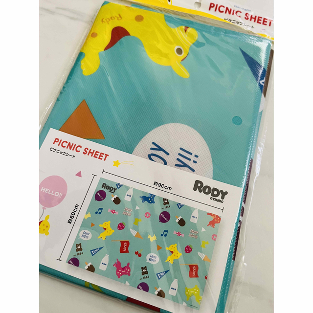 Rody(ロディ)の【新品】RODY ロディ ピクニックシート レジャーシート 1人 ブルー ピンク エンタメ/ホビーのおもちゃ/ぬいぐるみ(キャラクターグッズ)の商品写真