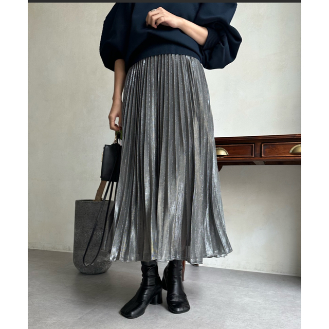 DouDou(ドゥドゥ)のDouDou【WEB限定】ラメプリーツスカート レディースのスカート(ロングスカート)の商品写真