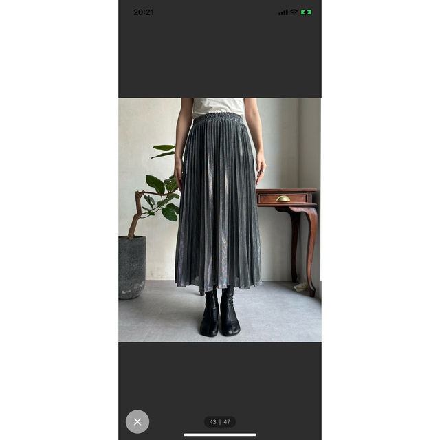 DouDou(ドゥドゥ)のDouDou【WEB限定】ラメプリーツスカート レディースのスカート(ロングスカート)の商品写真