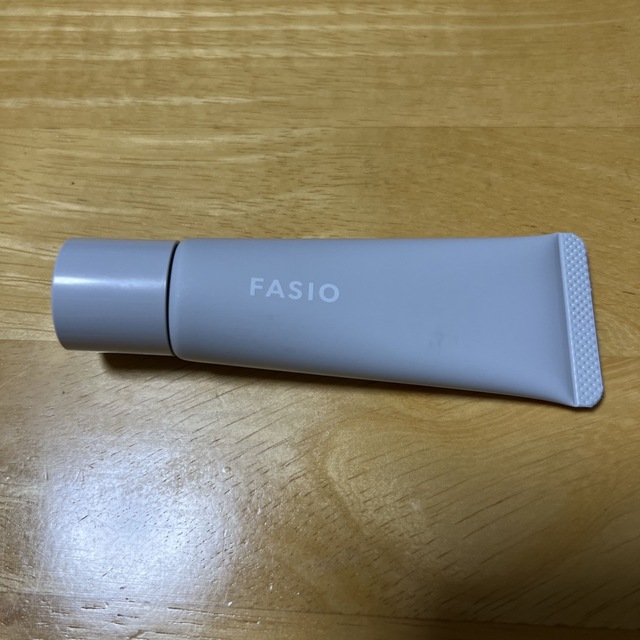 Fasio(ファシオ)のファシオ　エアリーステイ　マイルドUV 01 コスメ/美容のベースメイク/化粧品(化粧下地)の商品写真