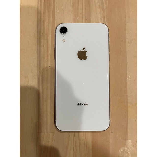 iPhone(アイフォーン)のiPhone XR 64GB ホワイト スマホ/家電/カメラのスマートフォン/携帯電話(スマートフォン本体)の商品写真