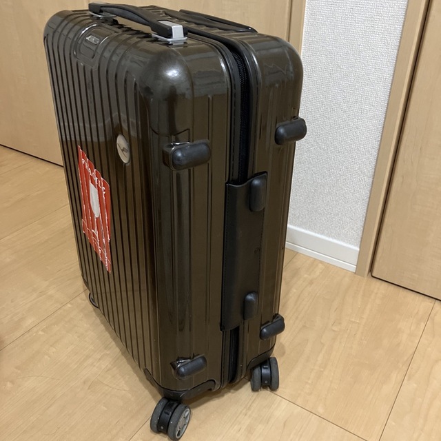 RIMOWA(リモワ)のRIMOWA × Lufthansa 機内持ち込み スーツケース メンズのバッグ(トラベルバッグ/スーツケース)の商品写真