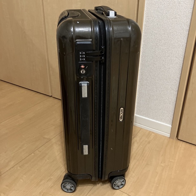 RIMOWA(リモワ)のRIMOWA × Lufthansa 機内持ち込み スーツケース メンズのバッグ(トラベルバッグ/スーツケース)の商品写真