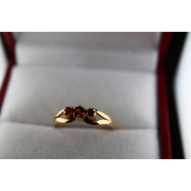 絶品 ゴールド レディース リング 指輪 英国 ガーネット ビンテージ J51 レディースのアクセサリー(リング(指輪))の商品写真