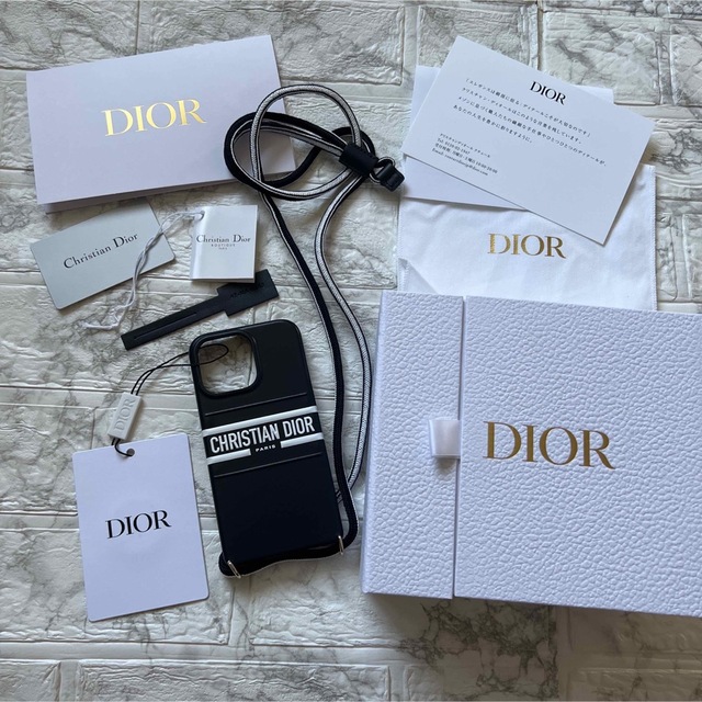 Christian Dior - Christian Dior ストラップ付き iPhone13 プロ