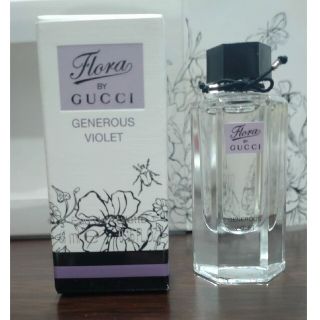 グッチ(Gucci)のGUCCI 香水 GENEROUS VIOLET ジェネラスバイオレット 5ml(その他)