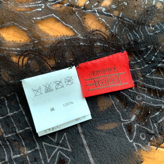 オンライン店舗 ISSEY MIYAKE Haat 切り絵 シルクスカーフ イッセイ