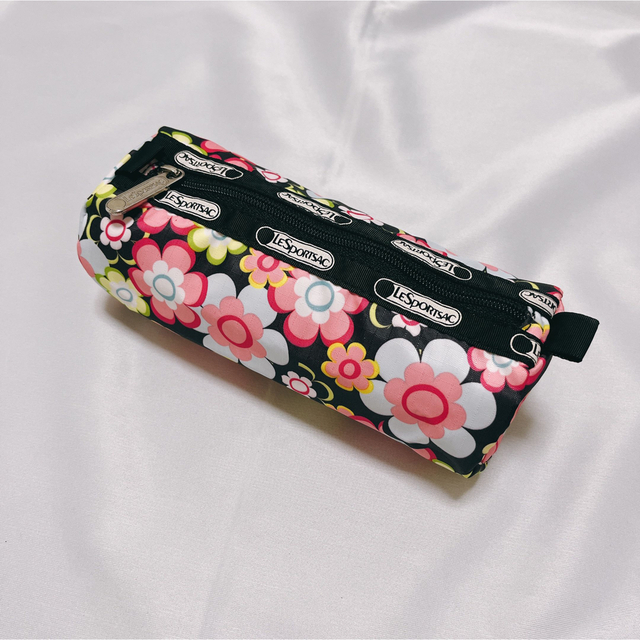 LeSportsac(レスポートサック)のレスポートサック ポーチ 小物入れ 筒型  レディースのファッション小物(ポーチ)の商品写真